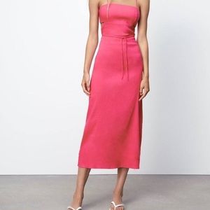 Zara Cut Out Linen Blend Dress in Fuchsia